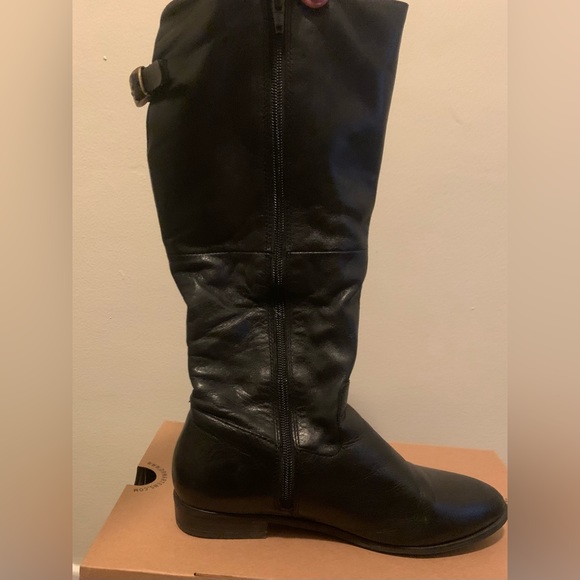 Black leather boots - Picture 6 of 7